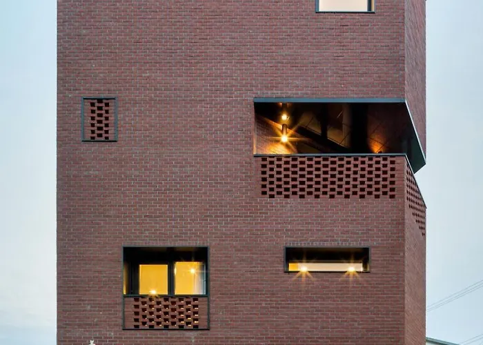 Space In Blackstone Aparthotel