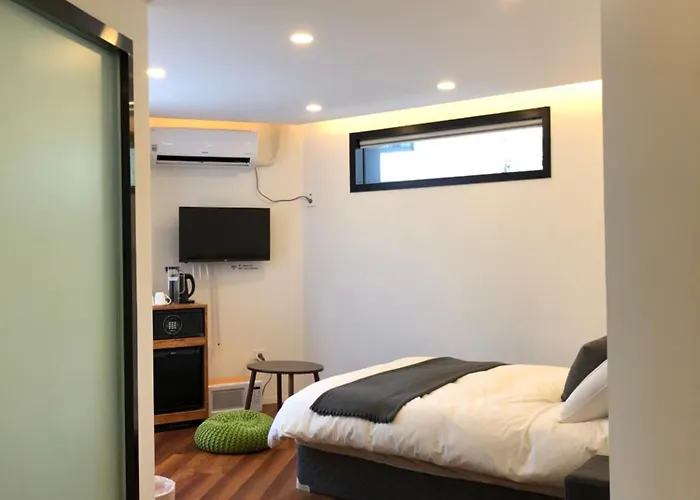 Aparthotel Space In Blackstone 4*