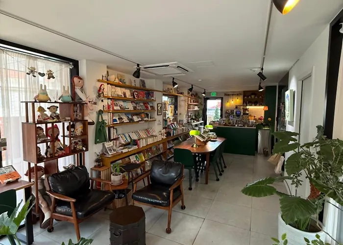 Space In Blackstone 4*