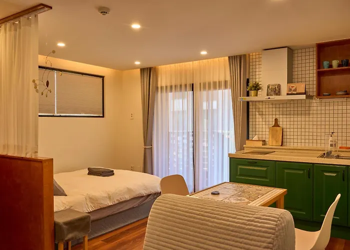 Space In Blackstone 4*